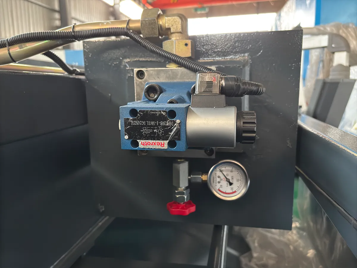 QC12K Series – Máy Cắt Tôn Lưỡi Lắc Chính Xác Cao, Giá Tốt, Đáng Tin Cậy - Hình ảnh 5